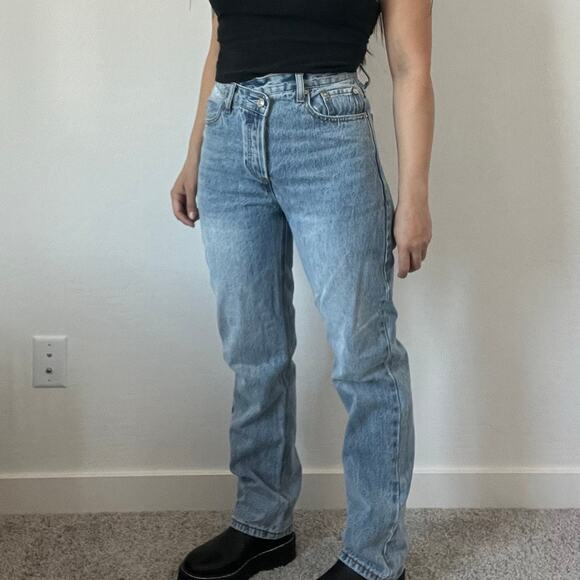 Princess Polly Asymmetrical button front straight leg jeans light wash - Picture 6 of 15